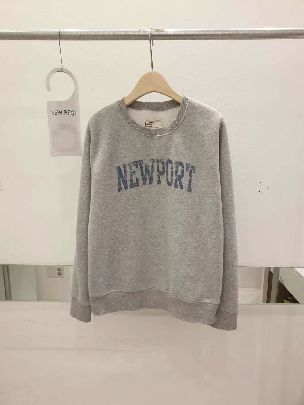 卜派家NEWPORT刷毛大學TEE