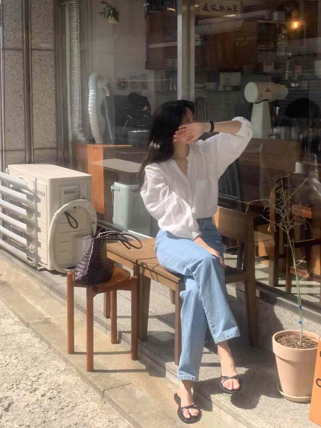 A14.韓國大口袋造型緹花蓬袖上衣
