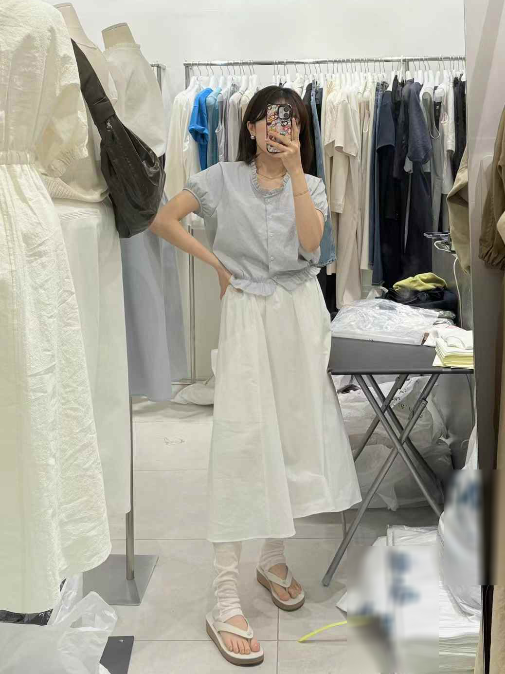 A83.質感家公主蓬袖荷葉上衣