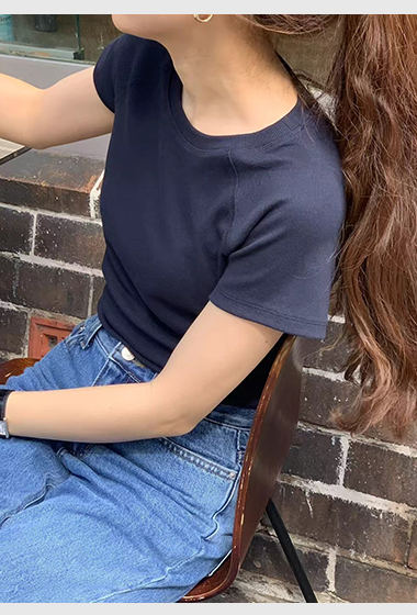 A108.顏值家顯瘦俐落基本TEE