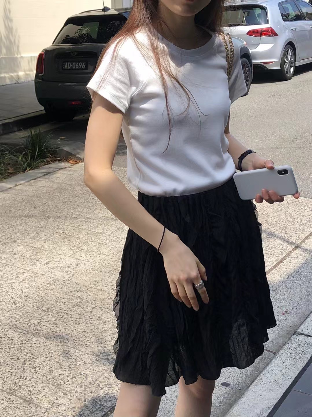 A108.顏值家顯瘦俐落基本TEE
