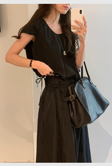 A114.顏值家甜美包肩抽皺上衣