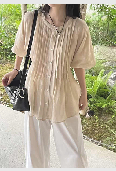 B11.初夏澎袖壓褶上衣