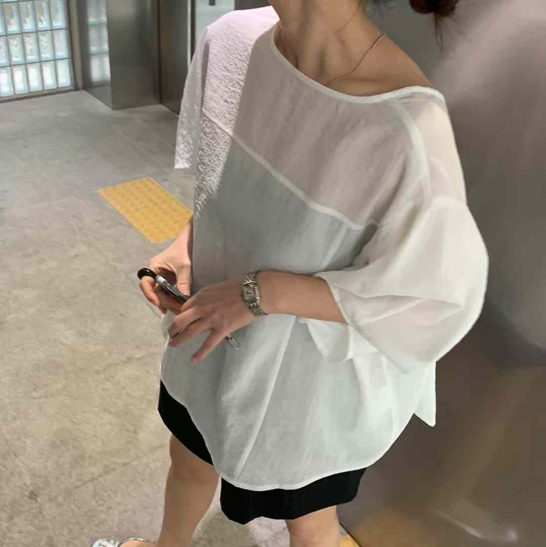 A76.日系清新感方領罩衫