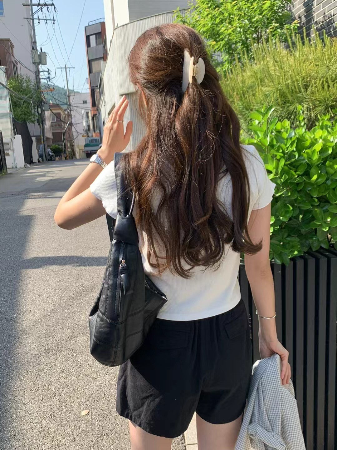 A64.顏值家莫代爾華夫格纖瘦TEE