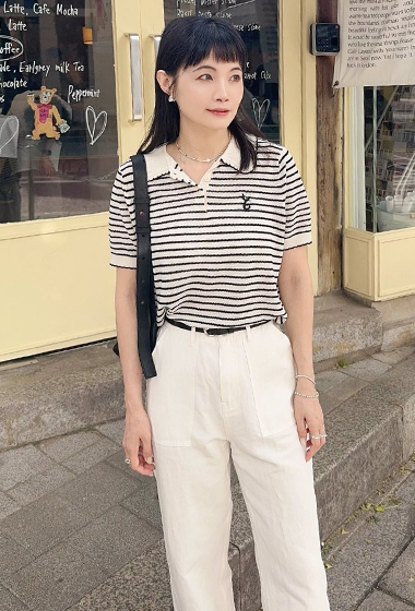 A14.可可家小貓刺繡翻領TEE