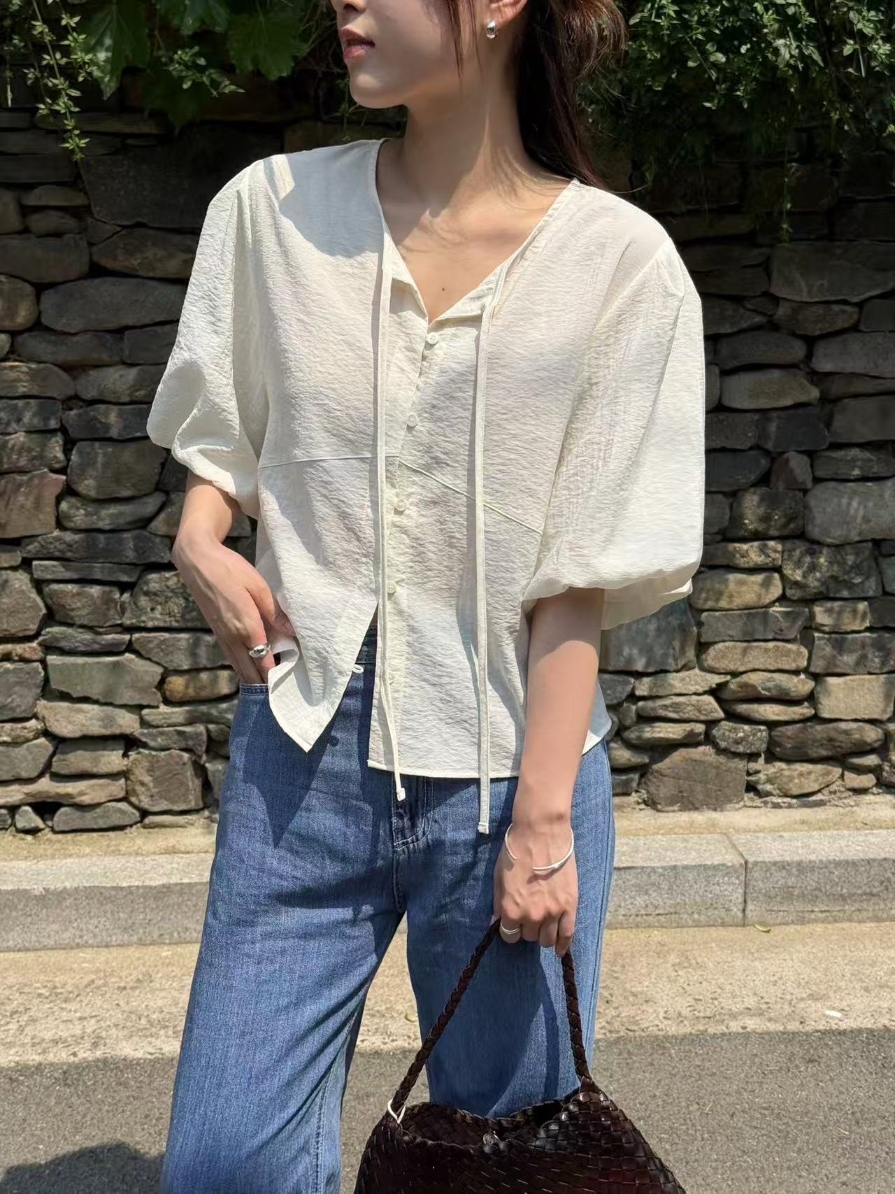 A44.瘦瘦歐膩氣質澎袖上衣