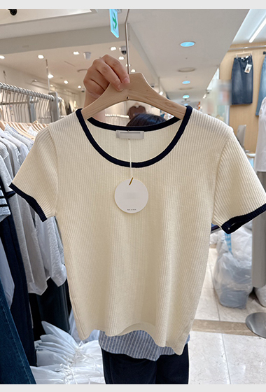 C34.韓國滾邊顯瘦羅紋TEE