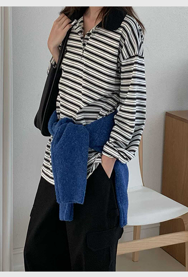B04.小V家Polo領條紋TEE