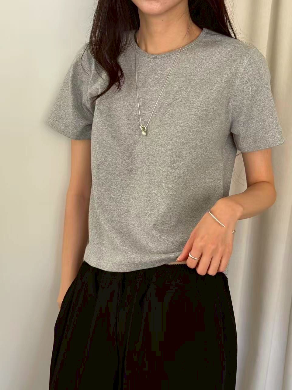 瘦瘦歐膩秋日短袖磨毛素TEE