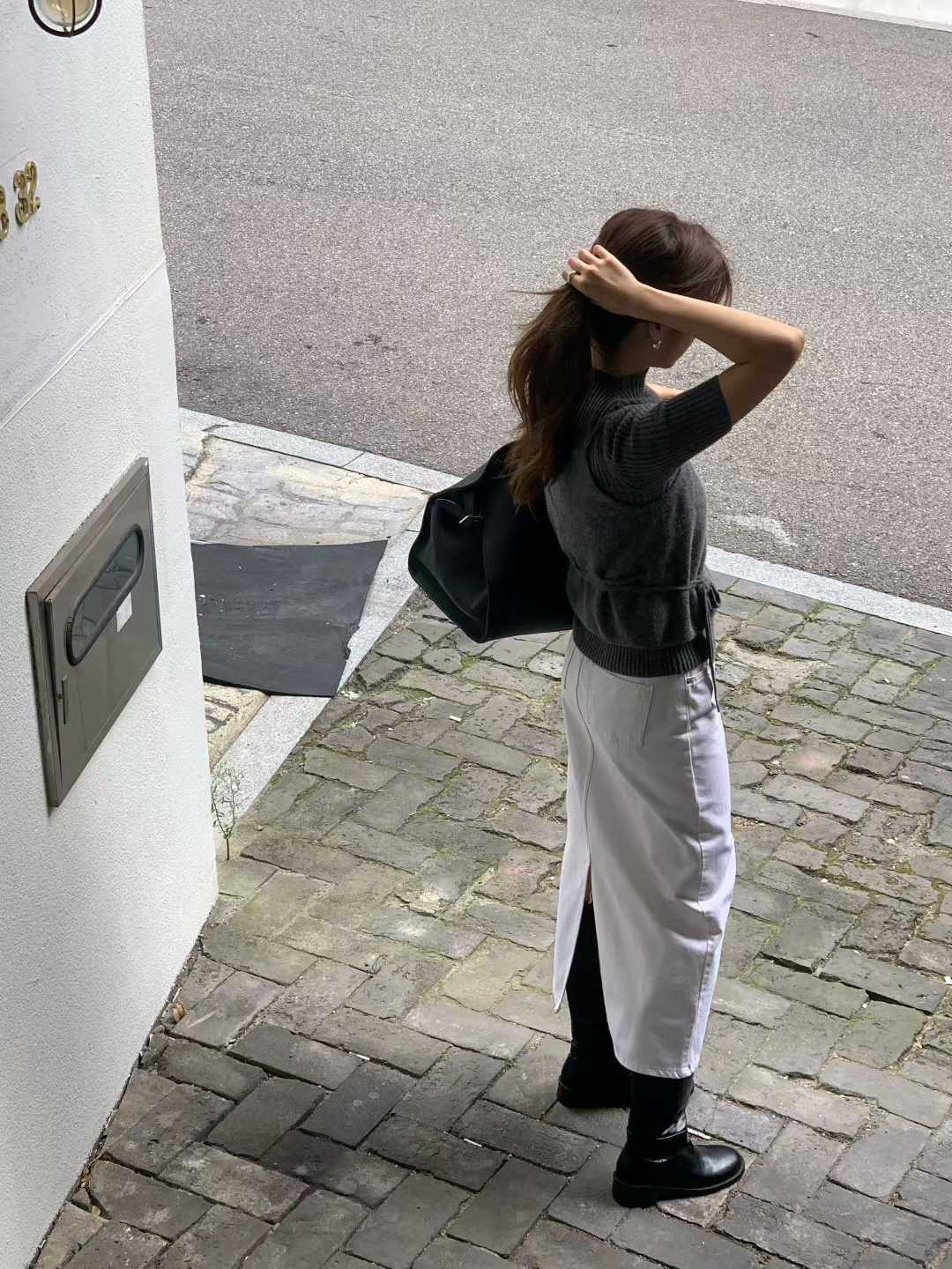 B20.大V家煙囪領直坑條短袖毛衣