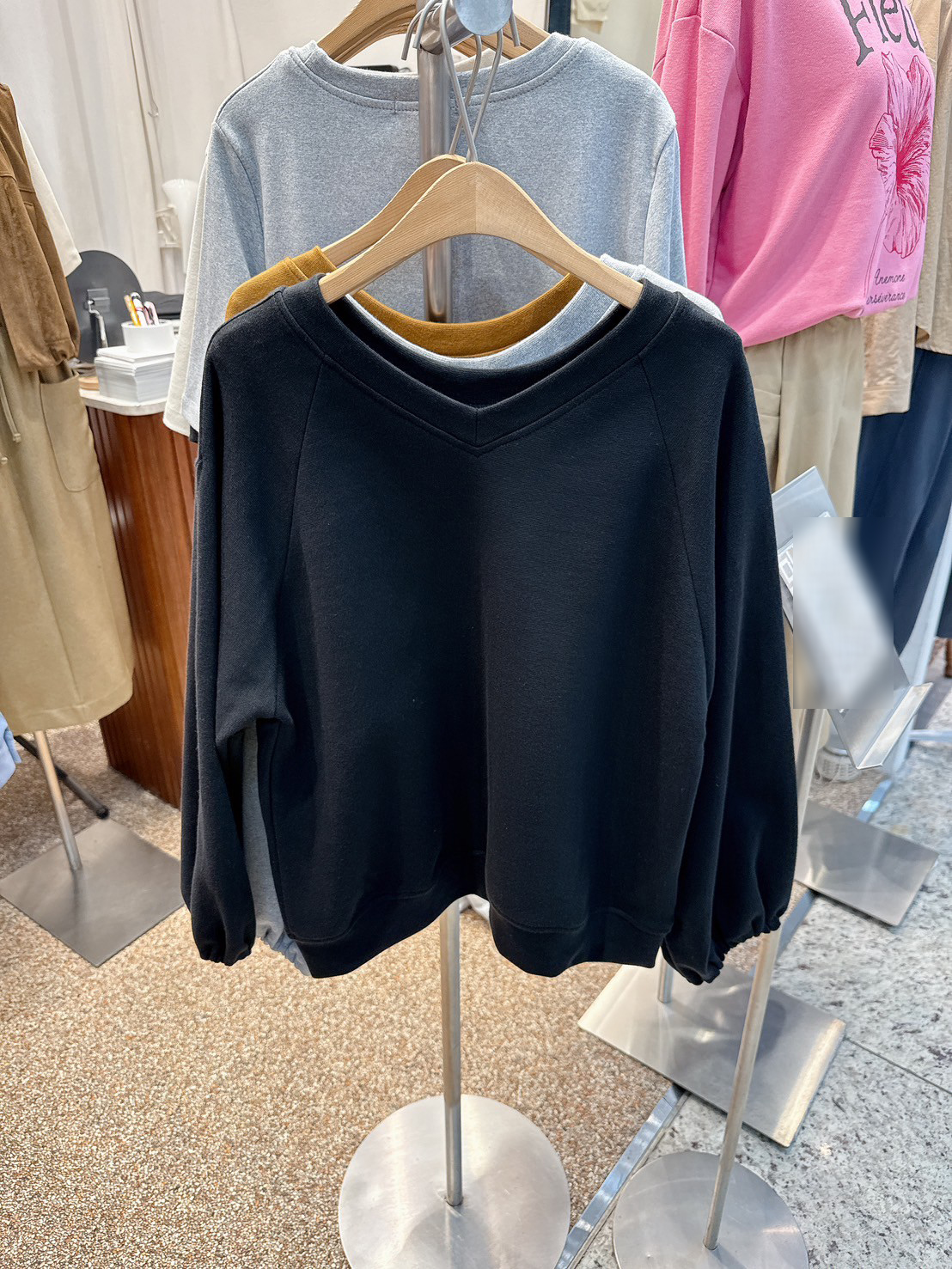 甜美印字花苞袖大學TEE