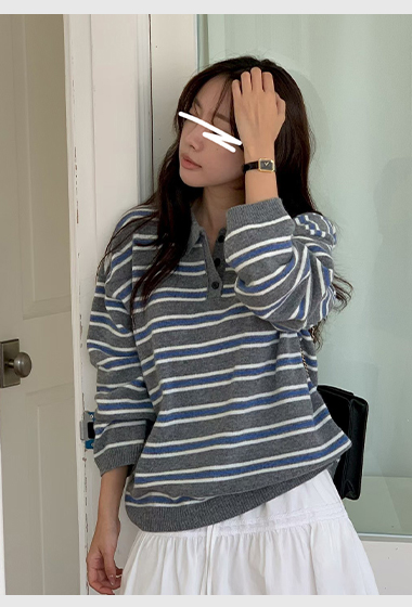 A33.甜姐家3釦POLO領條紋毛衣