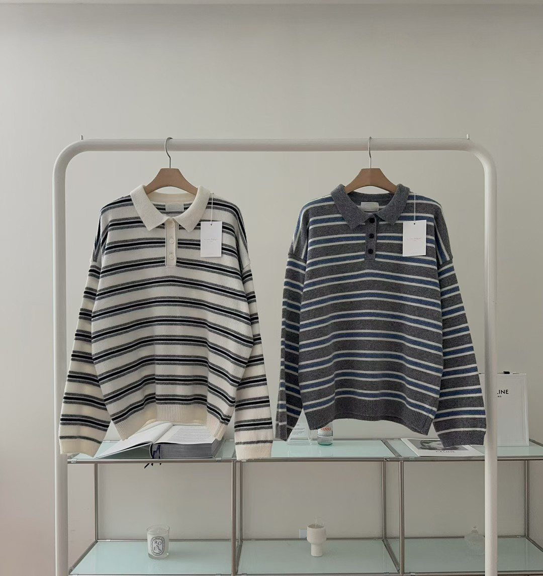 A33.甜姐家3釦POLO領條紋毛衣