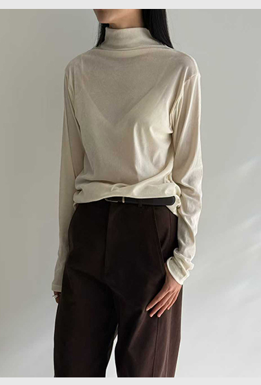 B42.瘦瘦歐膩不刺膚高領上衣