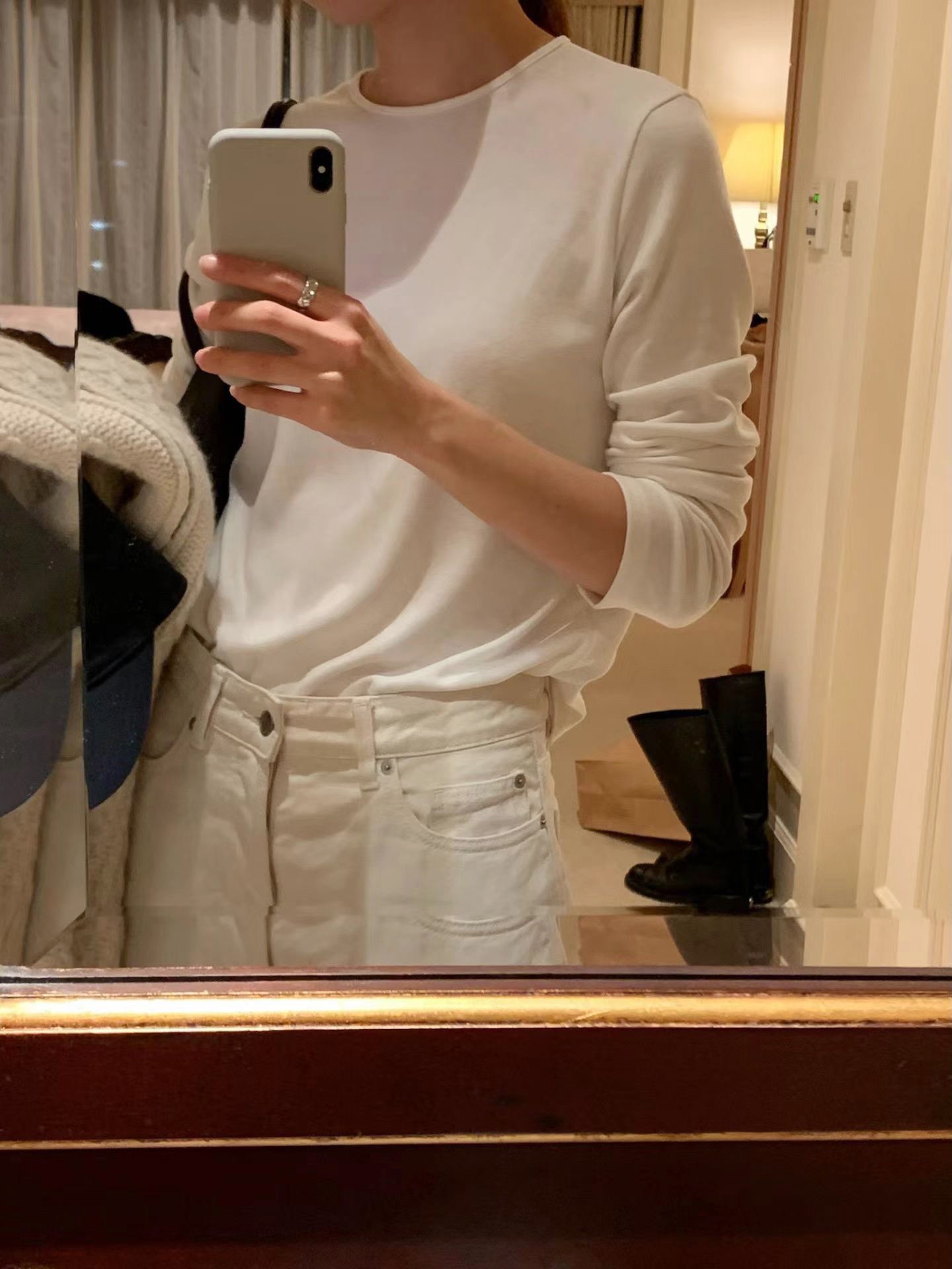 A14.顏值家修飾彈性長袖上衣