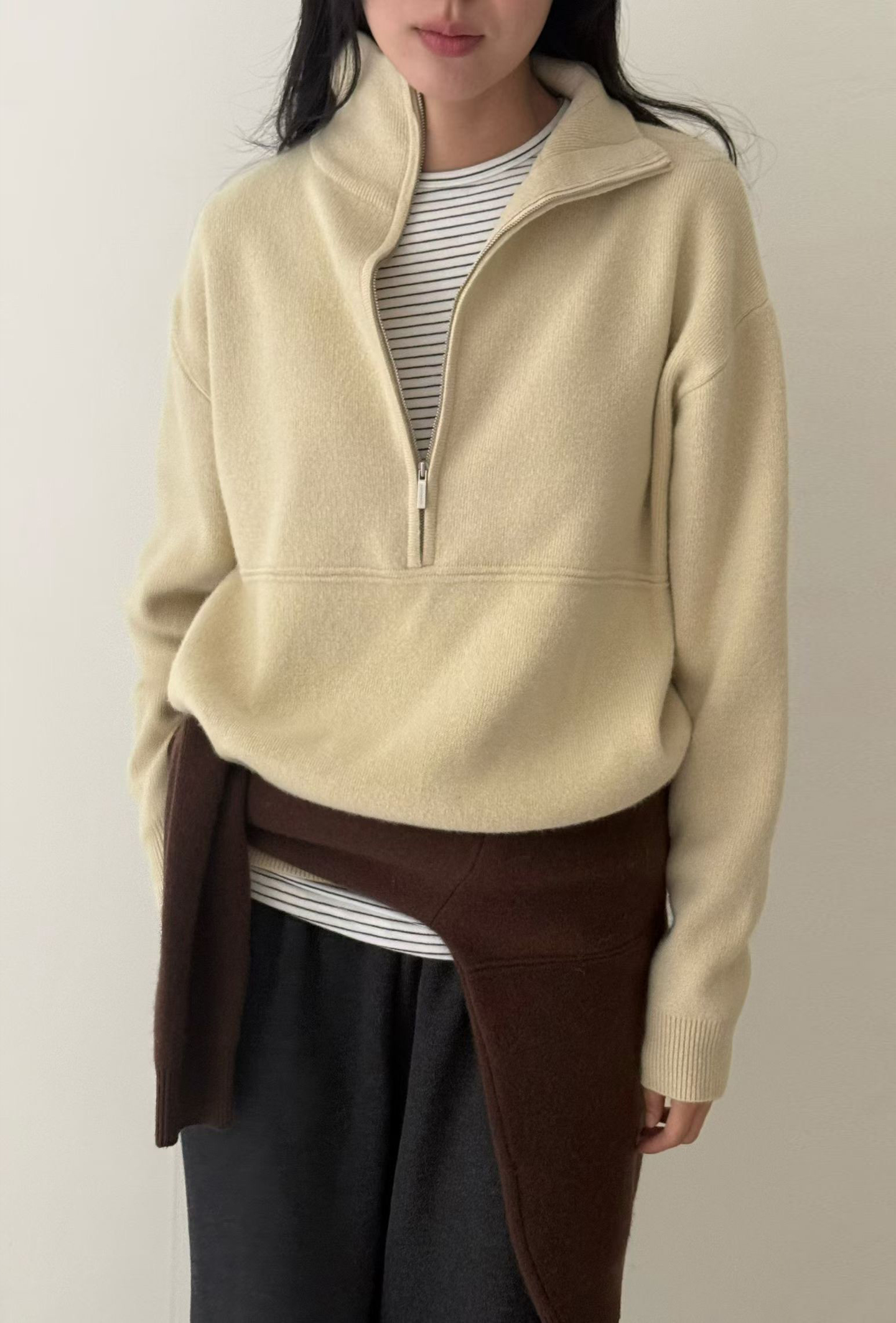 B52.瘦瘦歐膩立領剪接拉鍊毛衣