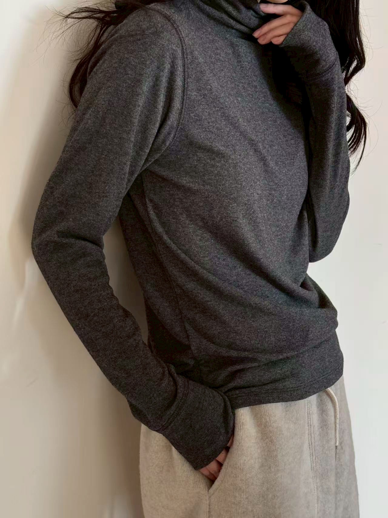 B41.瘦瘦歐膩柔軟彈性高領上衣