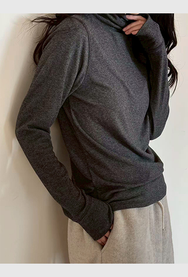 B41.瘦瘦歐膩柔軟彈性高領上衣