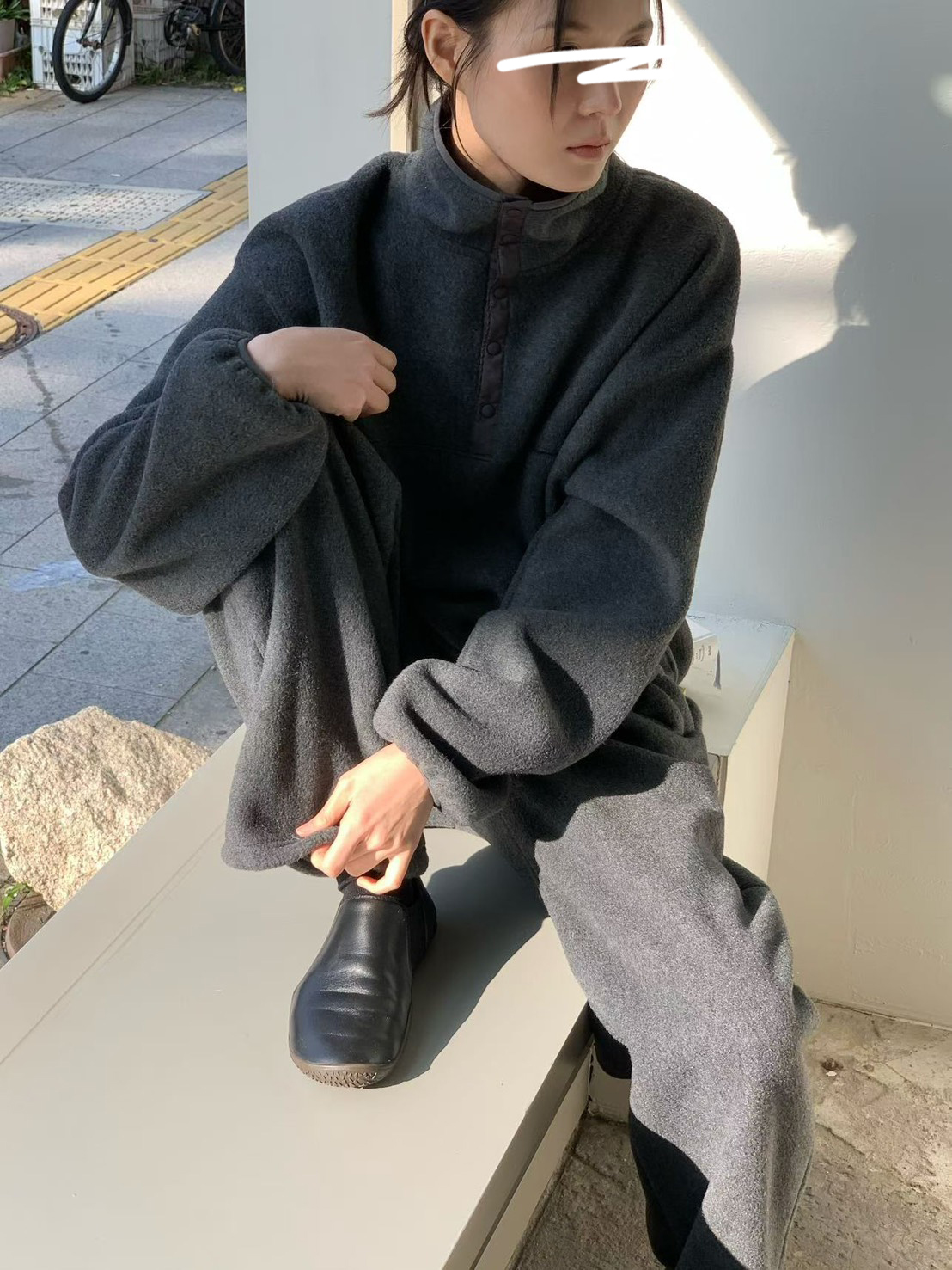 C17.纖瘦家絨面半拉鍊立領上衣