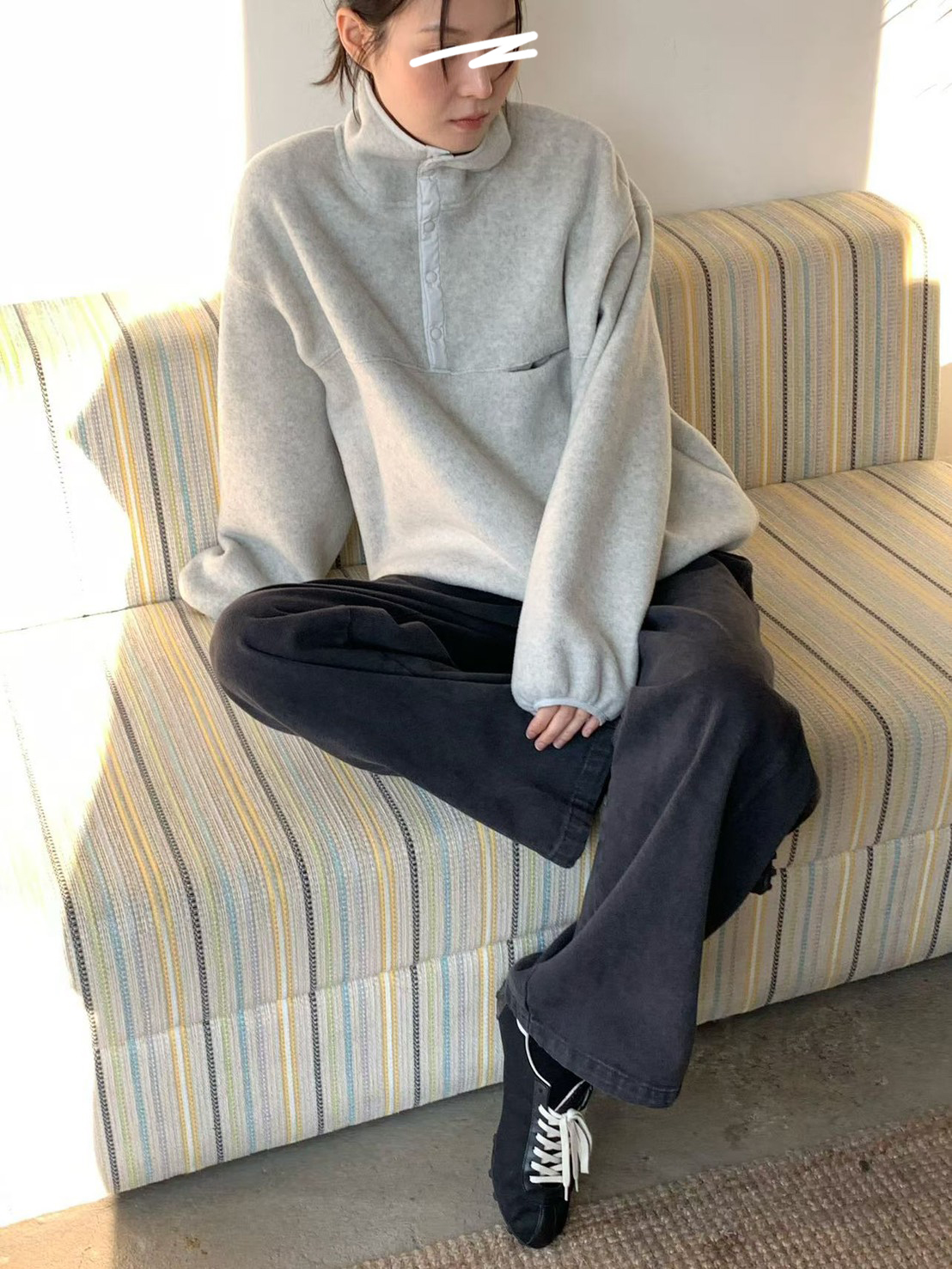 C17.纖瘦家絨面半拉鍊立領上衣