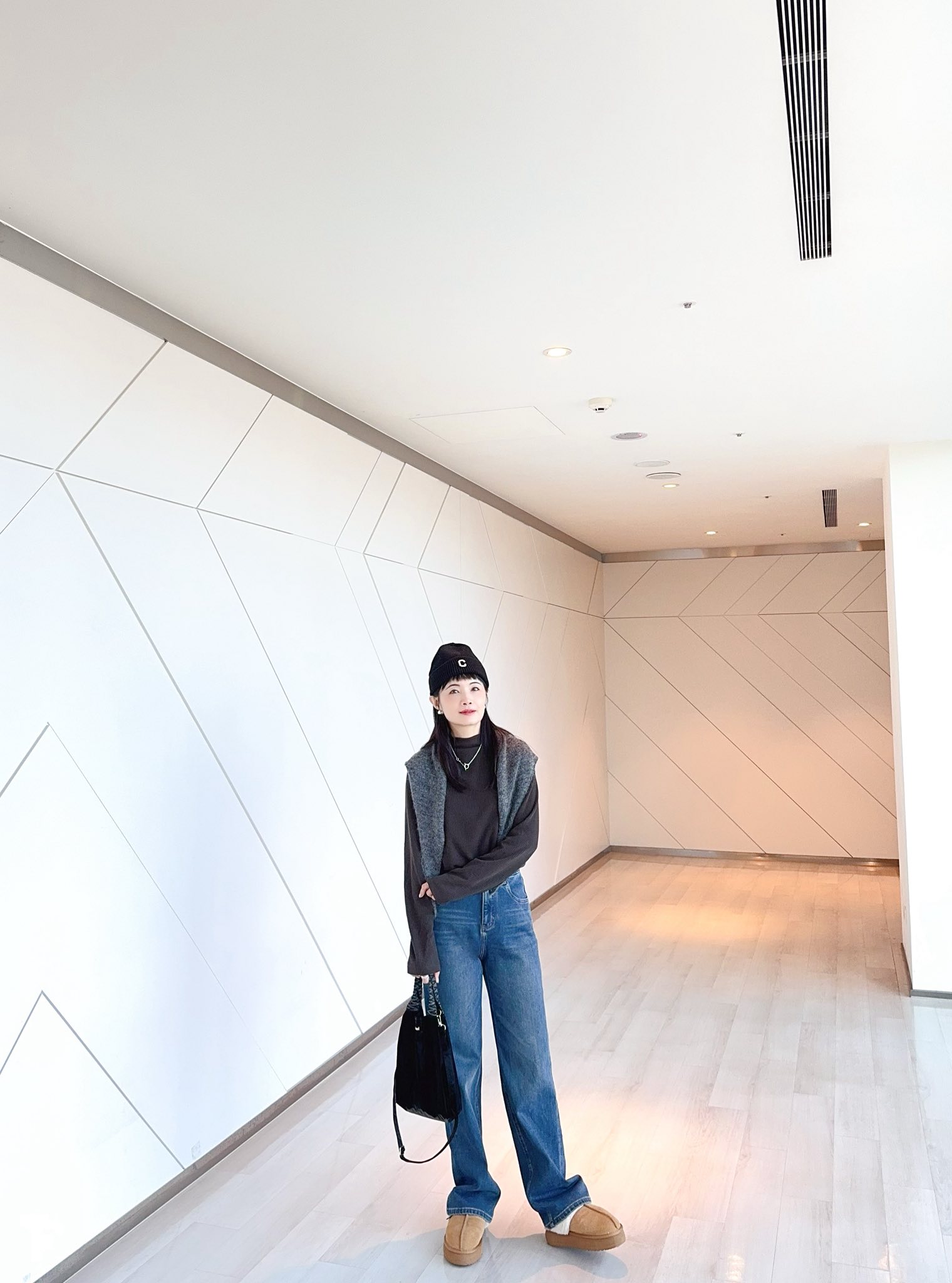 A113.冬日巧克力直坑條煙囪領上衣