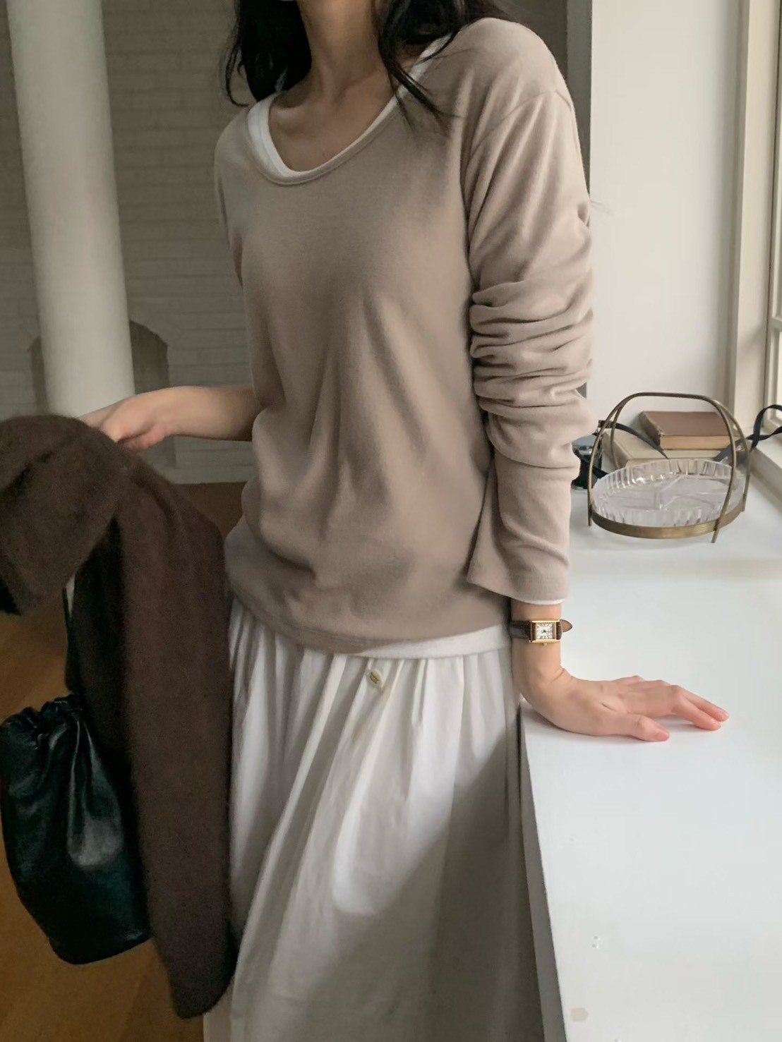 A03.小V家柔軟大U領彈性上衣