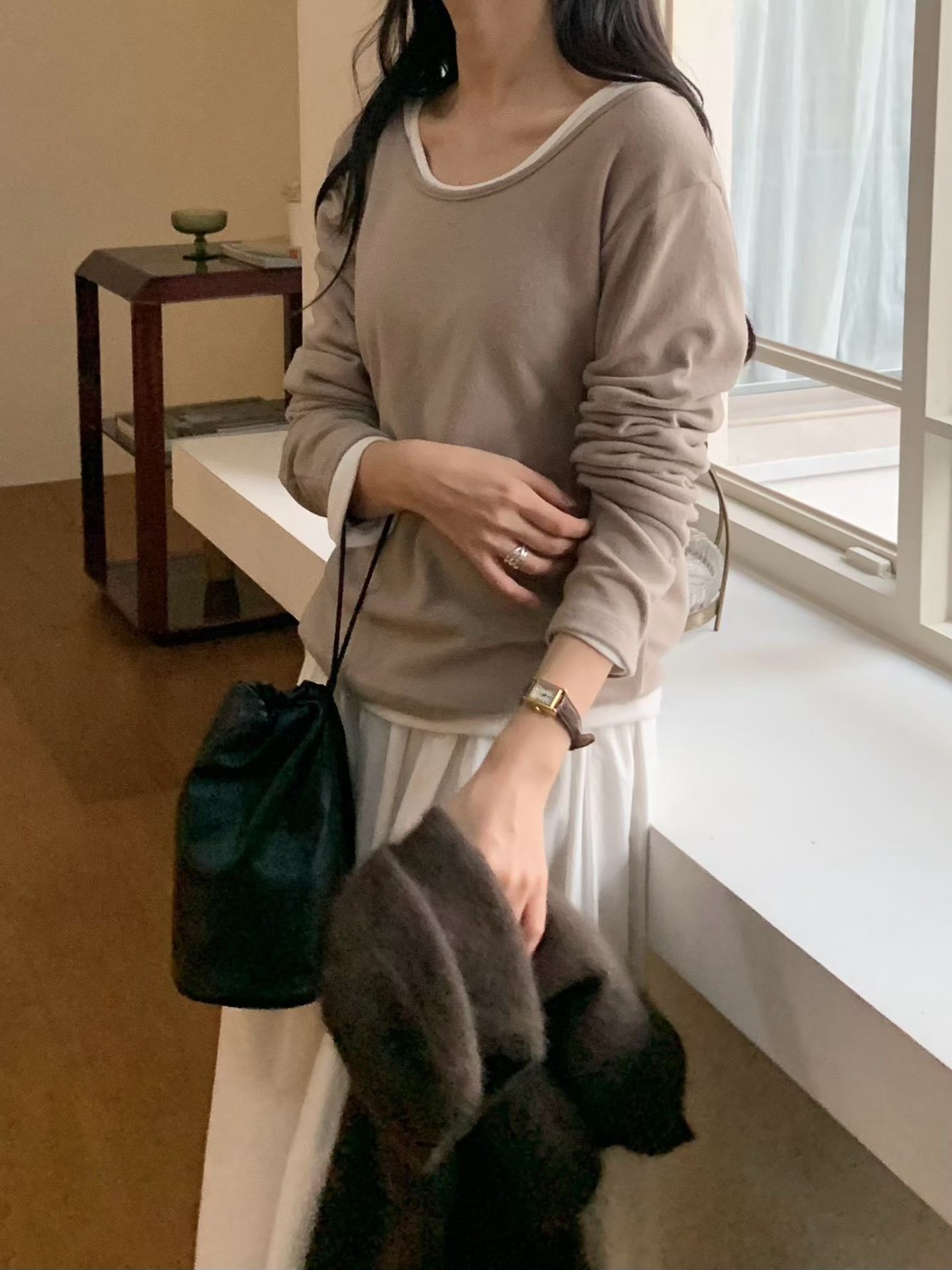 A03.小V家柔軟大U領彈性上衣