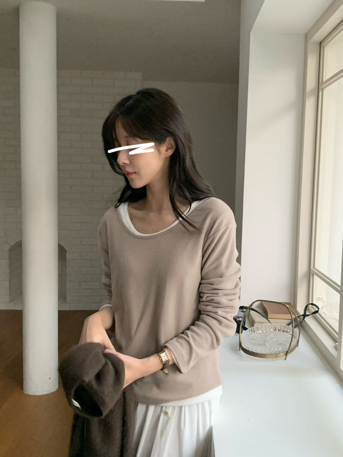 A03.小V家柔軟大U領彈性上衣