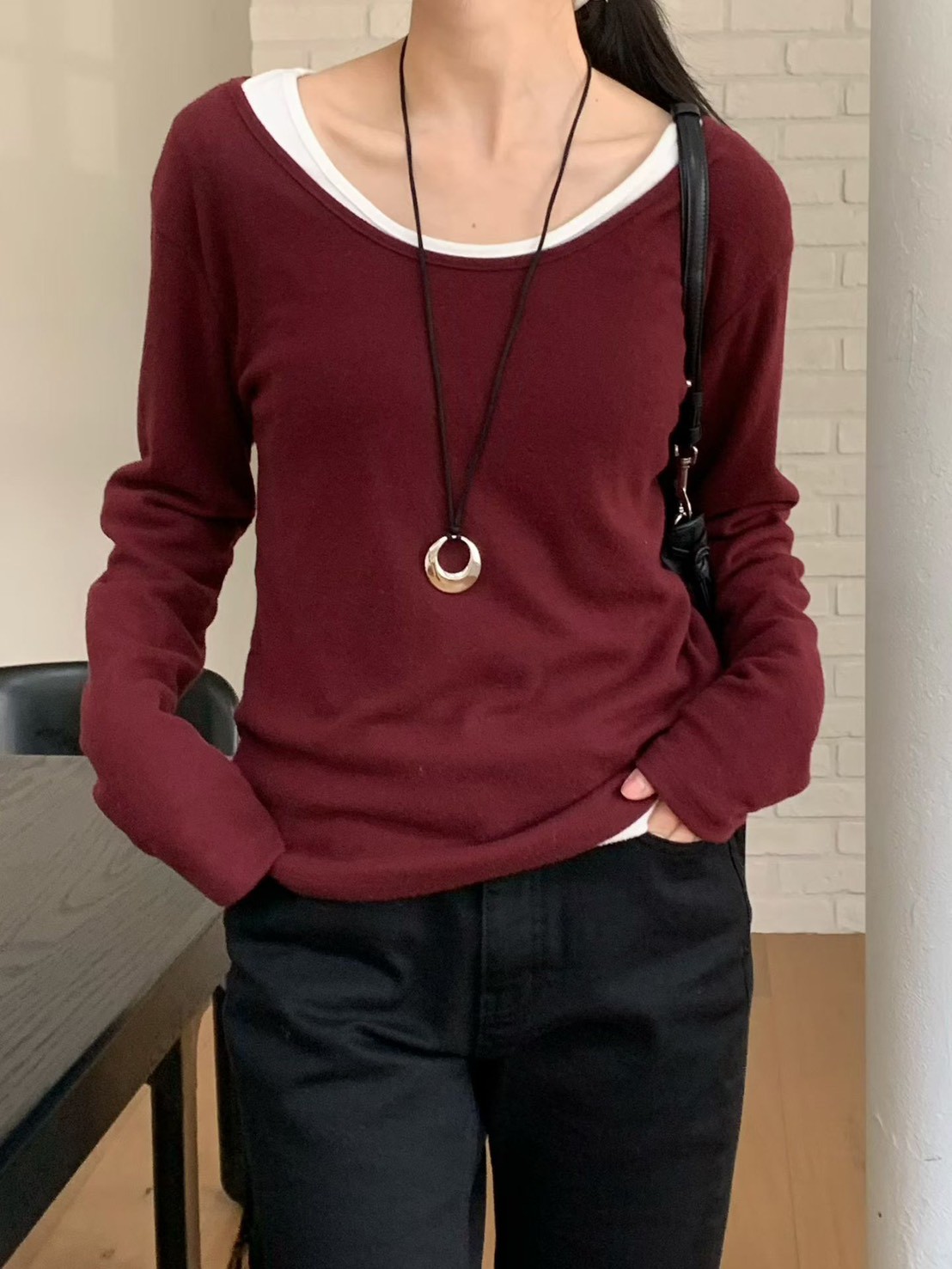 A03.小V家柔軟大U領彈性上衣