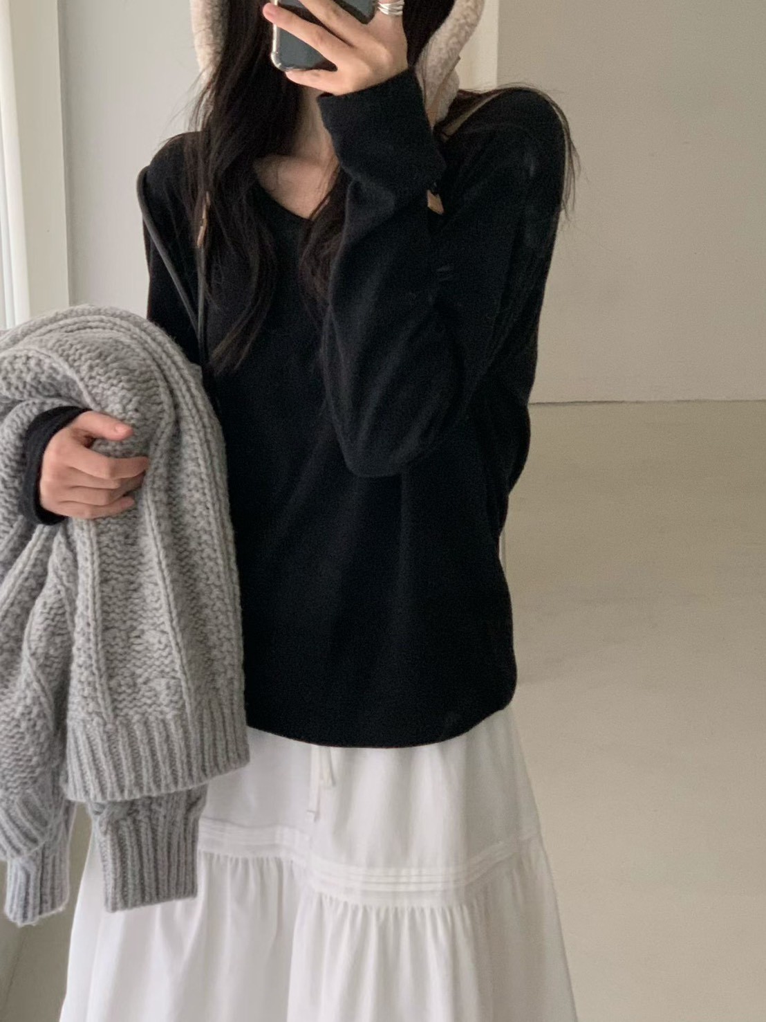 A03.小V家柔軟大U領彈性上衣