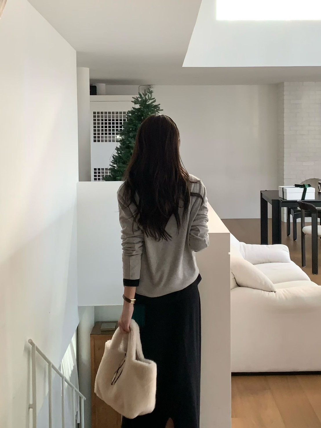 A03.小V家柔軟大U領彈性上衣