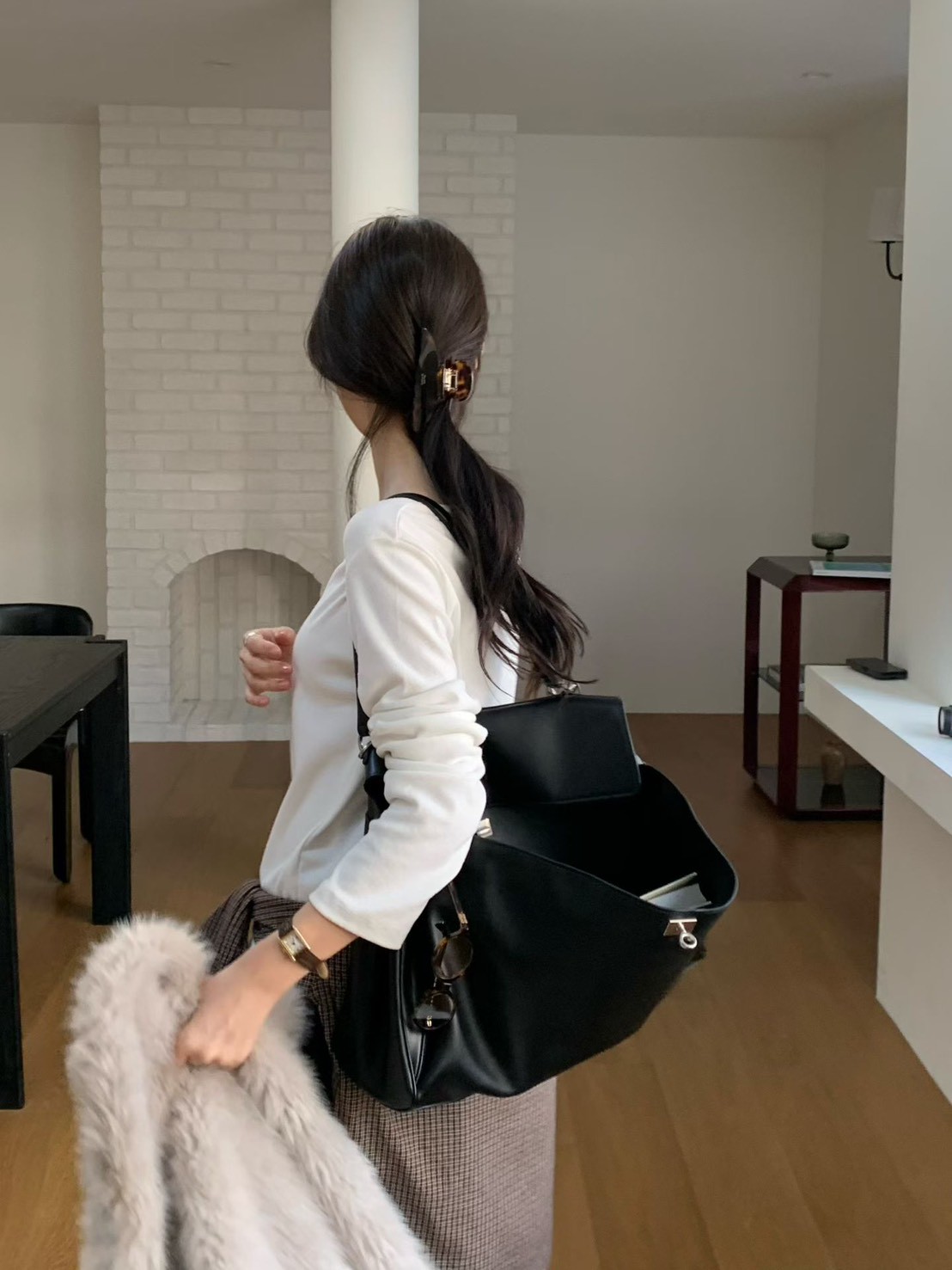 A03.小V家柔軟大U領彈性上衣