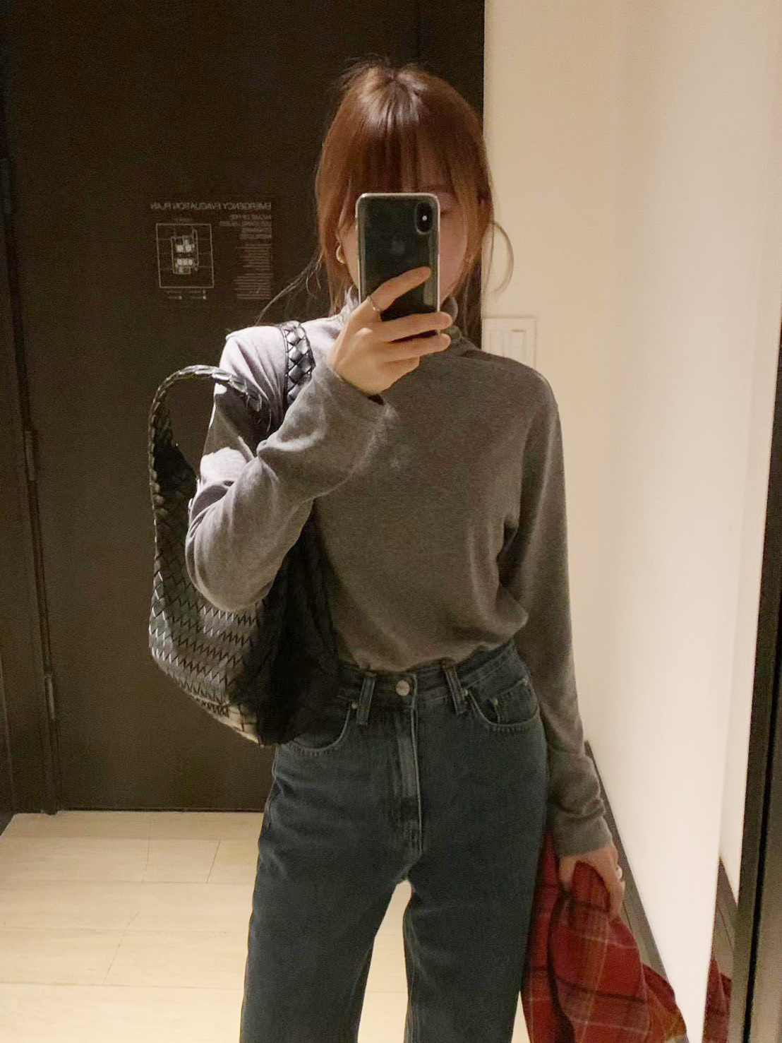 A12.顏值家天絲羊毛高領上衣