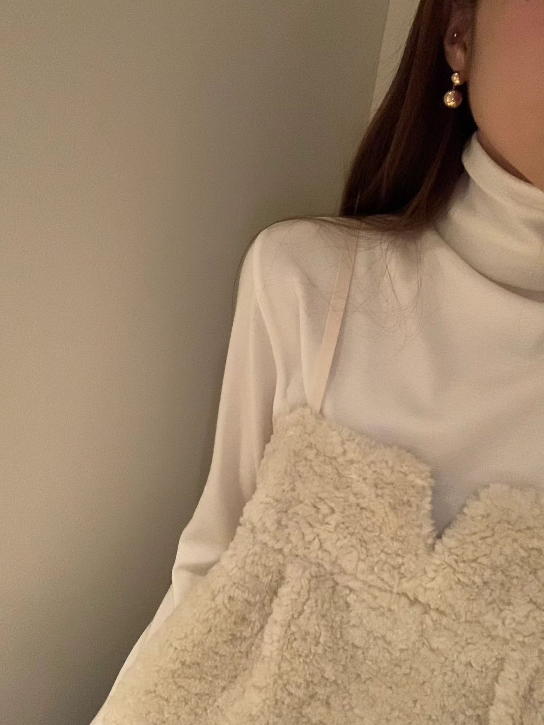 A12.顏值家天絲羊毛高領上衣