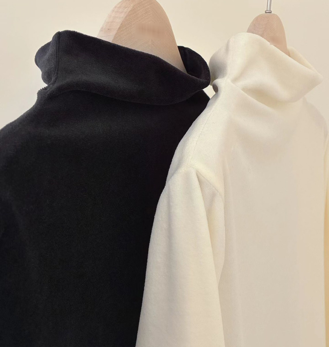 A50.顏值家微高領氣質天鵝絨上衣