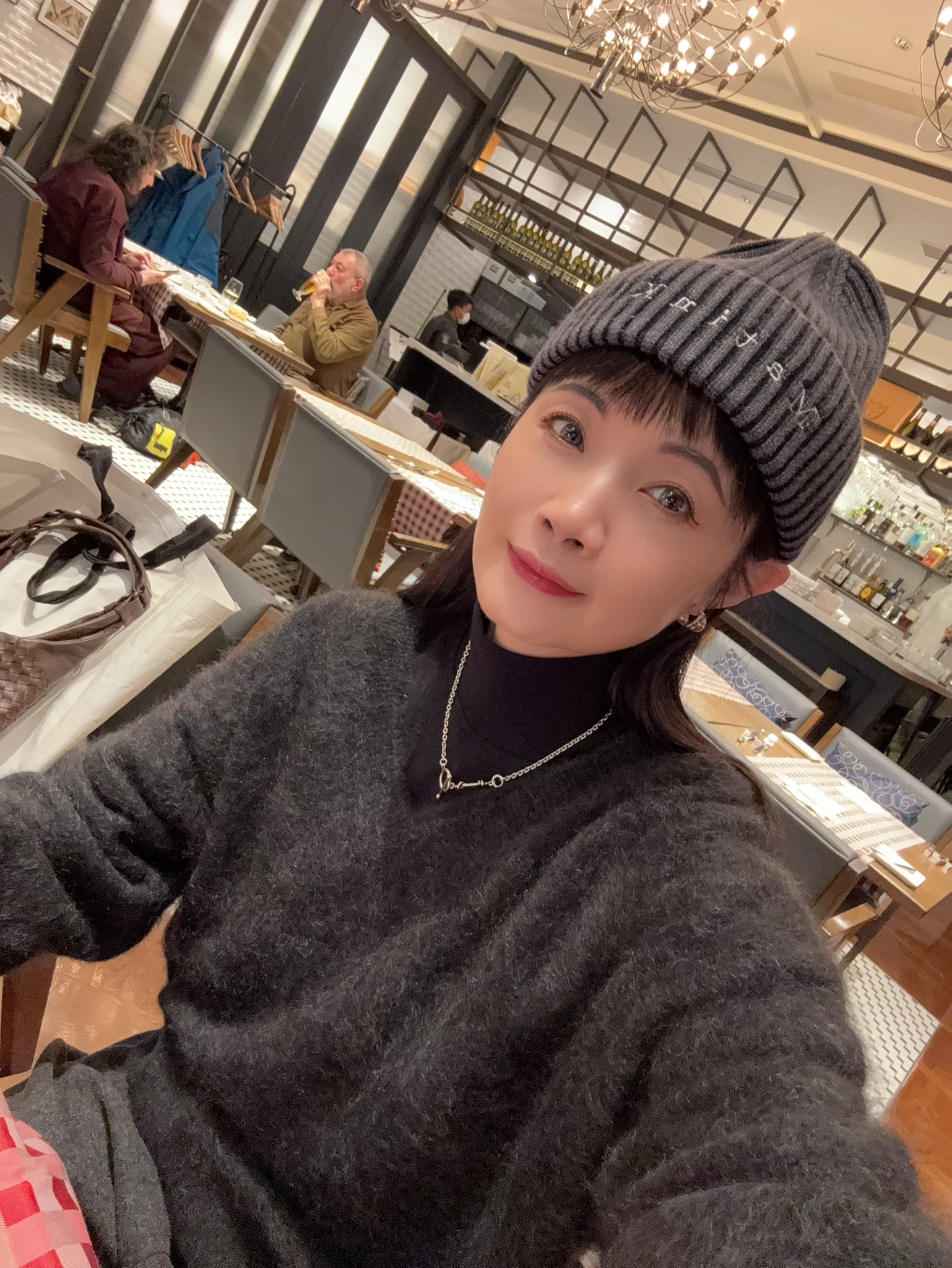 B27.入冬舒適溫柔羊毛高領上衣