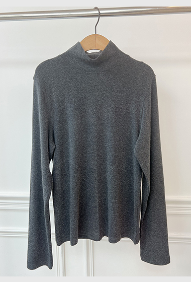 B27.入冬舒適溫柔羊毛高領上衣