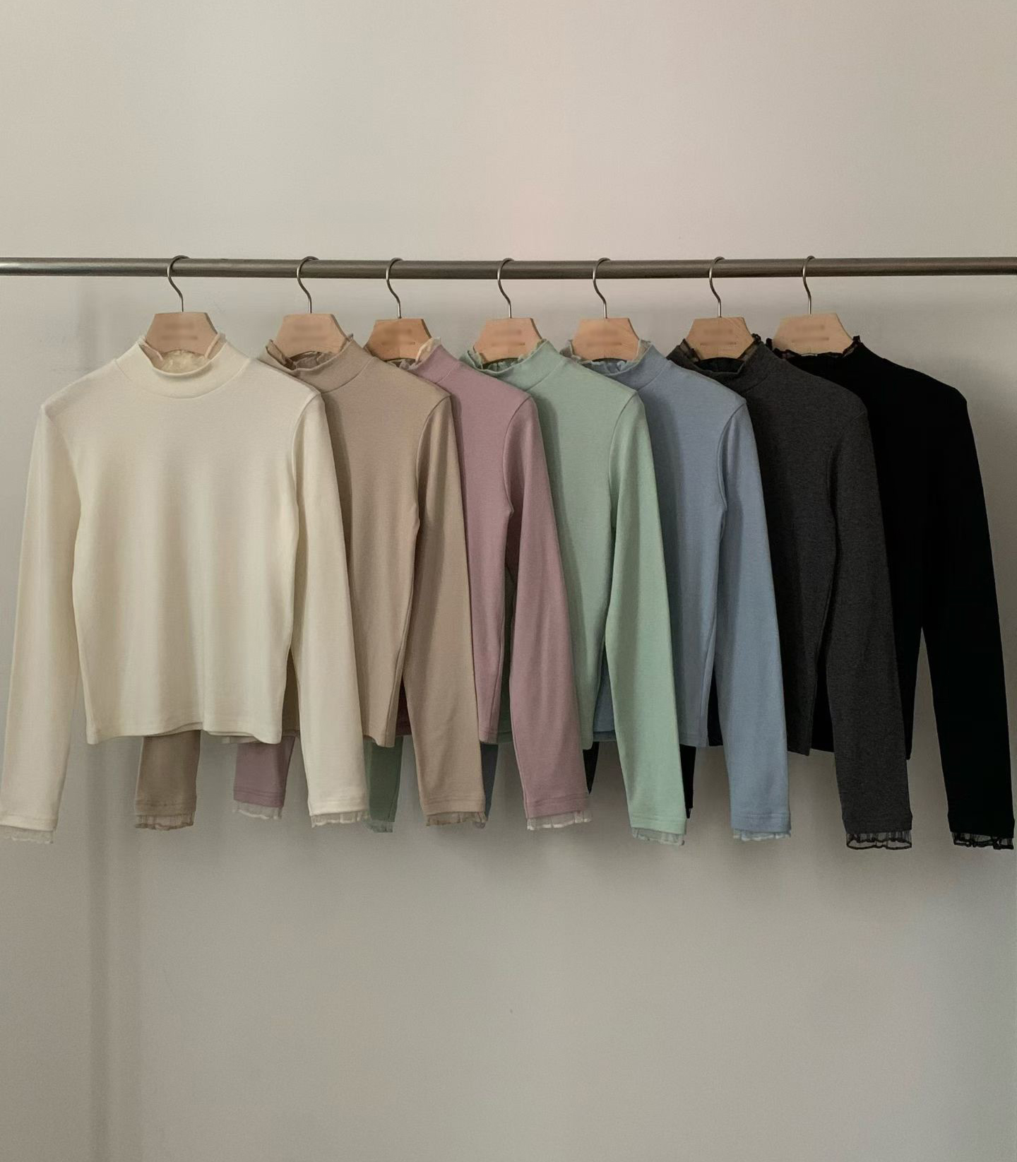 A71.粉彩浪漫波浪高領素色上衣