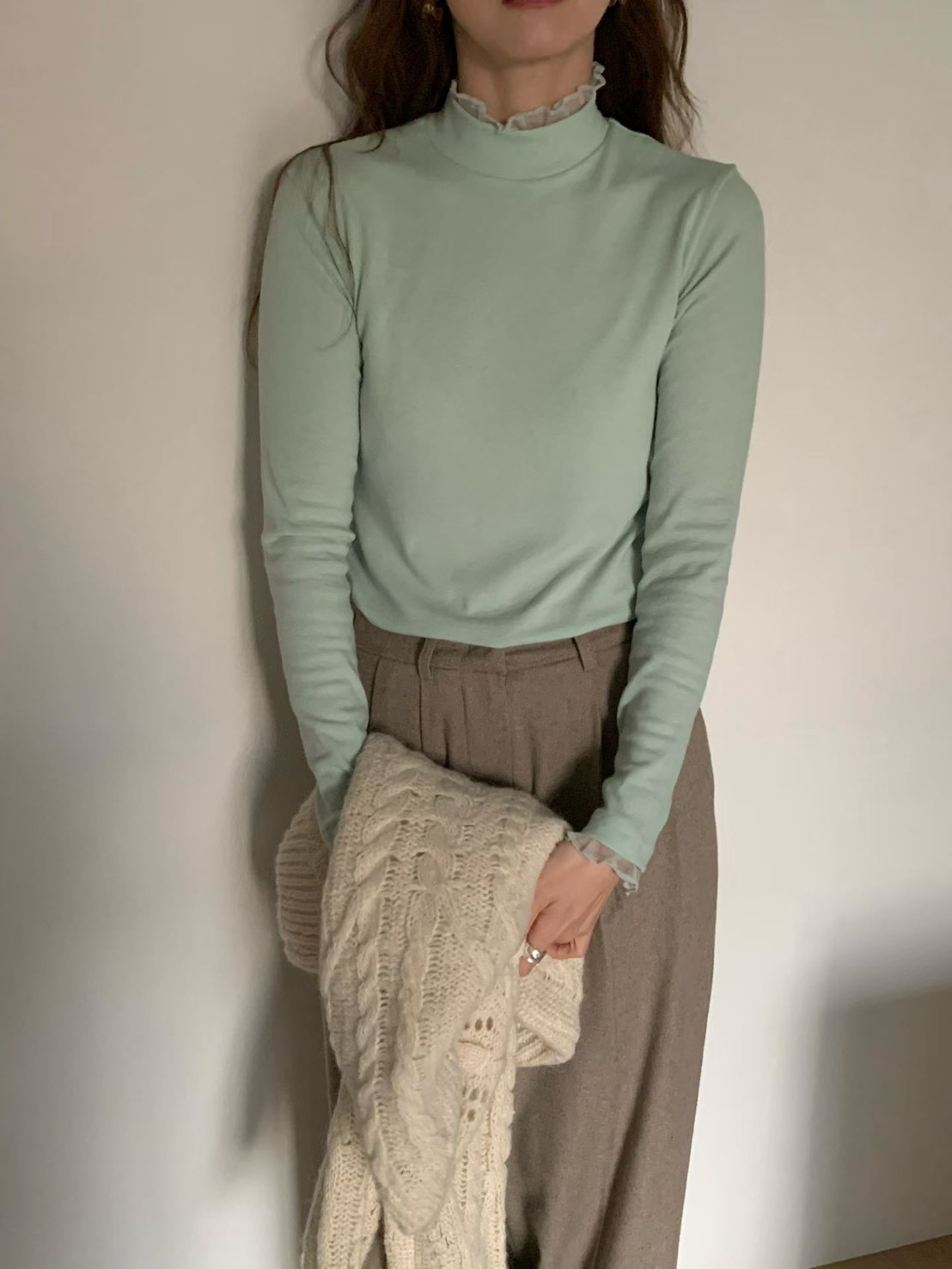 A71.粉彩浪漫波浪高領素色上衣