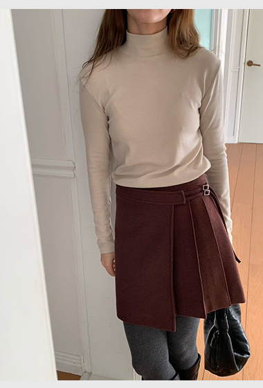 A76.多色素面高領羊毛混紡上衣