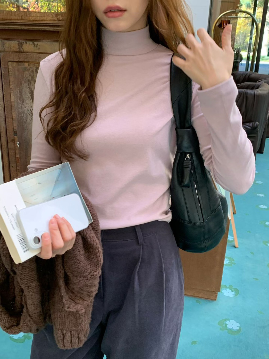 A76.多色素面高領羊毛混紡上衣