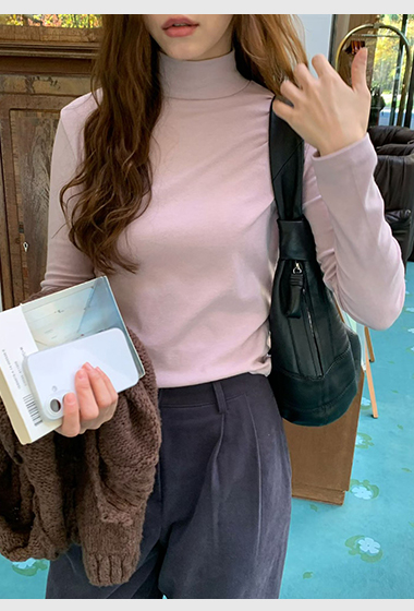 A76.多色素面高領羊毛混紡上衣