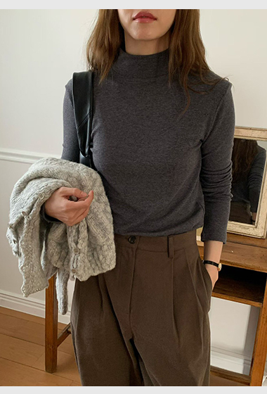 A76.多色素面高領羊毛混紡上衣