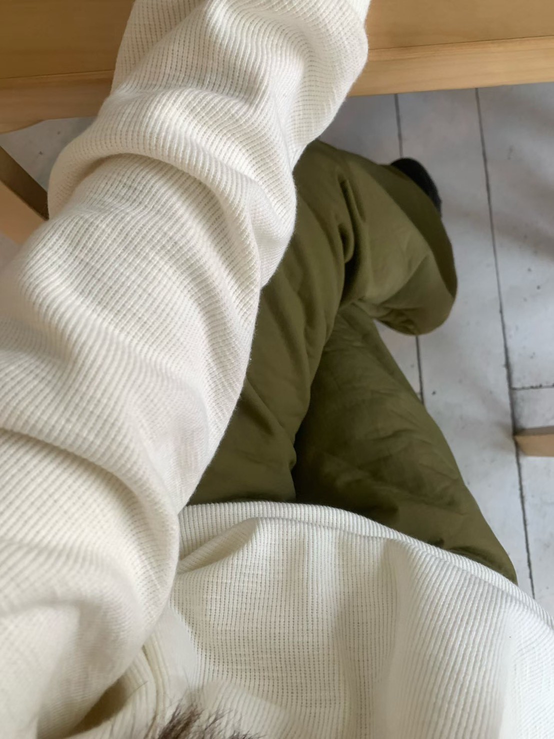 B17.特色半門襟壓釦羅紋上衣