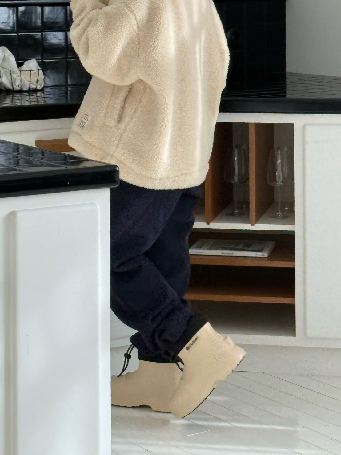 B14.暖暖玩偶毛茸茸立領上衣