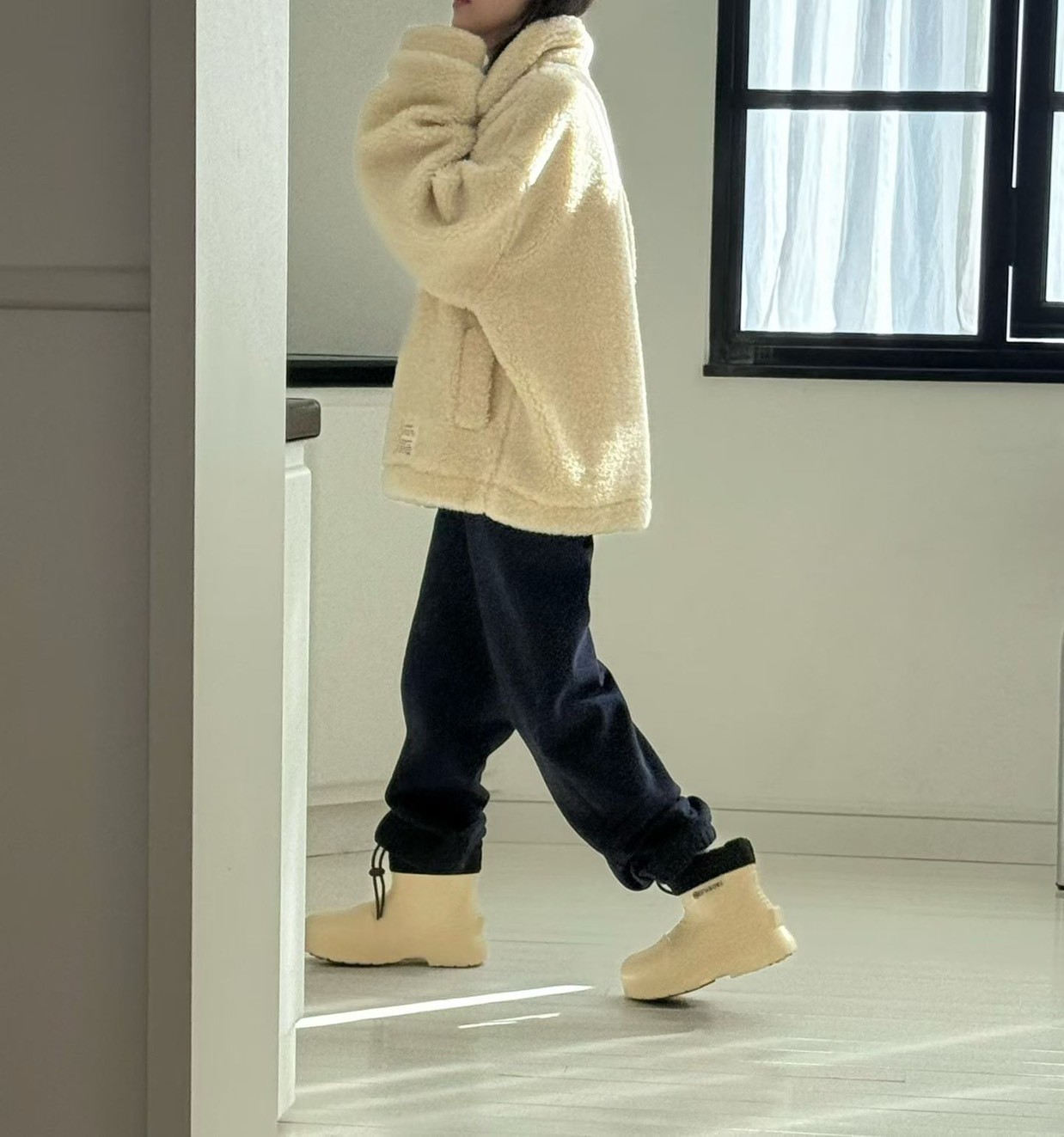 B14.暖暖玩偶毛茸茸立領上衣