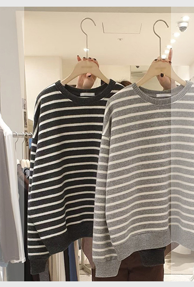 A59.小臉歐膩暖暖條紋毛衣