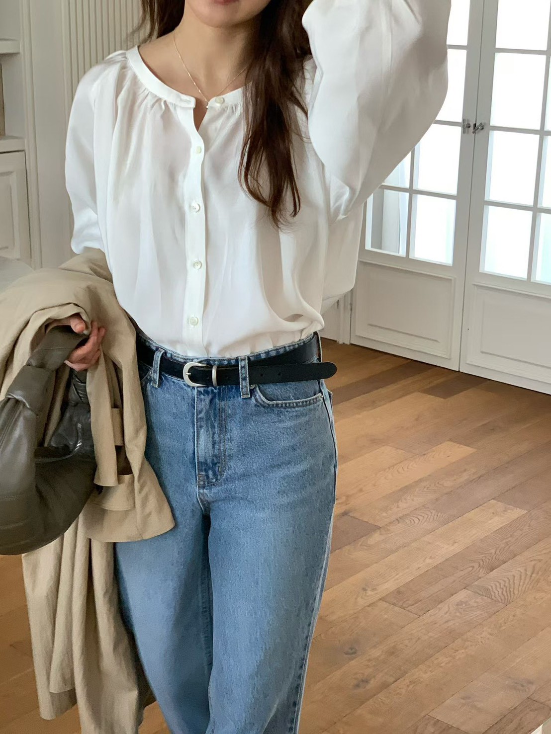 B10.大V家氣質唯美V領上衣