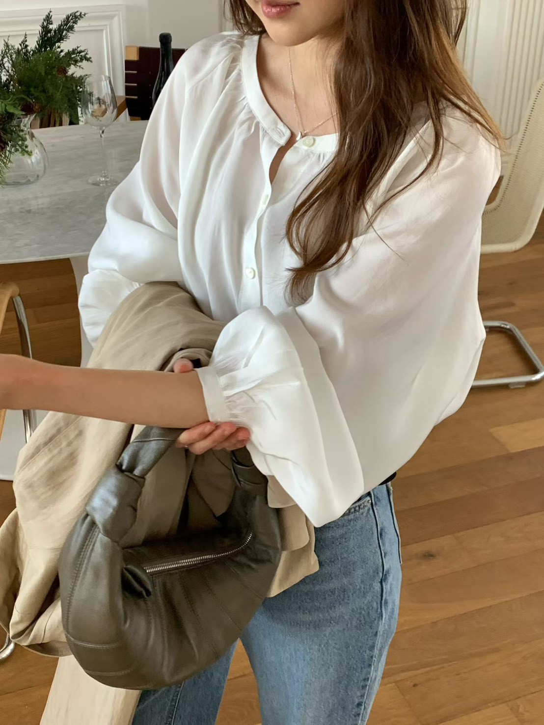 B10.大V家氣質唯美V領上衣